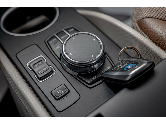 BMW I3s 120Ah/Harman Kardon/Камера/Подгрев/Exclusive - автомобили, коли, обяви за нови и употребявани 7