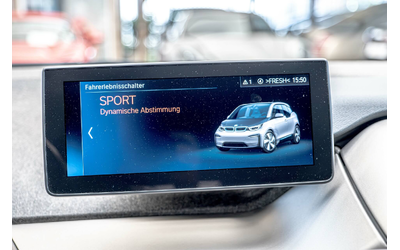 BMW I3s  S/120аh/Камера/Подгрев/Lane Assist/Свободен достъп/ - автомобили, коли, обяви за нови и употребявани 10