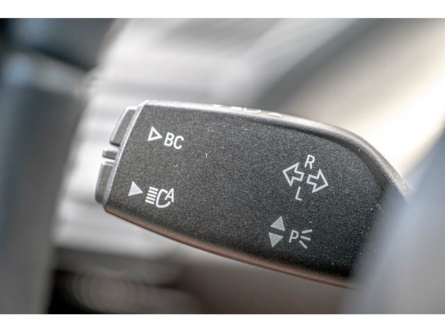 BMW I3s  S/120аh/Камера/Подгрев/Lane Assist/Свободен достъп/ - автомобили, коли, обяви за нови и употребявани 11