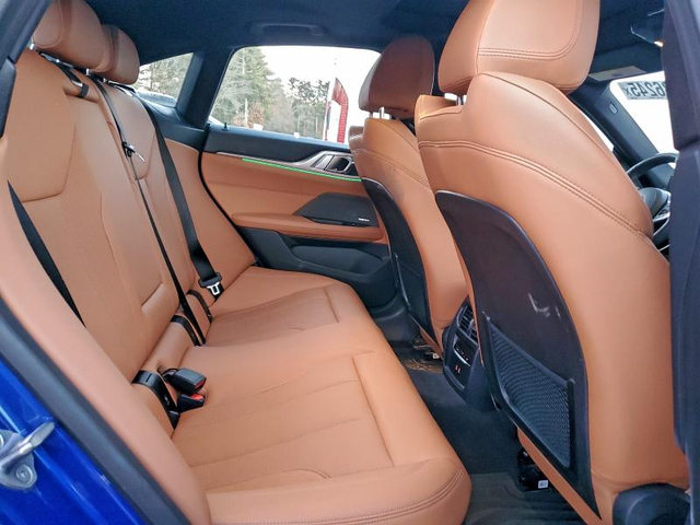 BMW i4 0 Rear-wheel drive - автомобили, коли, обяви за нови и употребявани 9