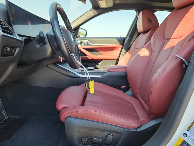 BMW i4 EDRIVE35* 360* DISTRONIC* DIGITAL* ЧЕРВЕНА КОЖА* - автомобили, коли, обяви за нови и употребявани 6