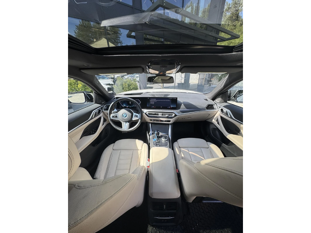 BMW i4 EDRIVE 40 - автомобили, коли, обяви за нови и употребявани 12