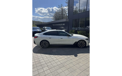 BMW i4 EDRIVE 40 - автомобили, коли, обяви за нови и употребявани 7