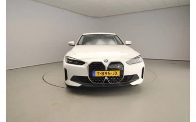 bmw-i4 - 2