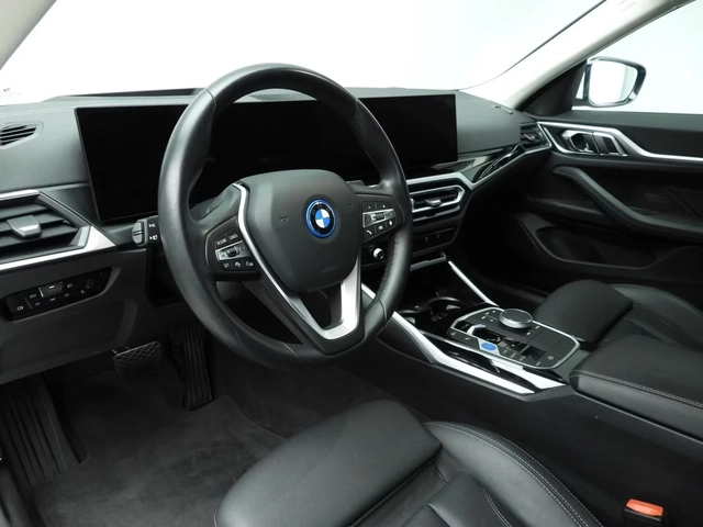 BMW i4 eDrive 40 Head-up Driving assistance Plus - автомобили, коли, обяви за нови и употребявани 5