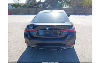 BMW i4 eDrive40* КОЖА* ПОДГРЕВ* HARMAN KARDON* PANO* - автомобили, коли, обяви за нови и употребявани 14