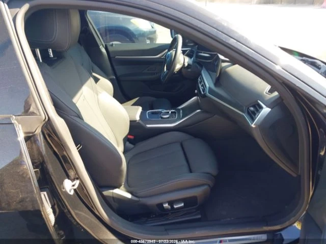 BMW i4 eDrive40* КОЖА* ПОДГРЕВ* HARMAN KARDON* PANO* - автомобили, коли, обяви за нови и употребявани 4