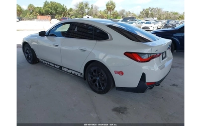 bmw-i4 - 2