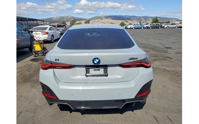 bmw-i4 - 4