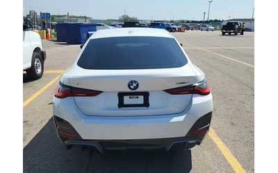 bmw-i4 - 4