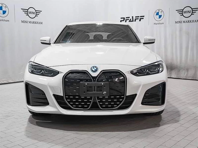 BMW i4 * 360Кам* HUP* HARMAN KARDON* PANO* - автомобили, коли, обяви за нови и употребявани 2