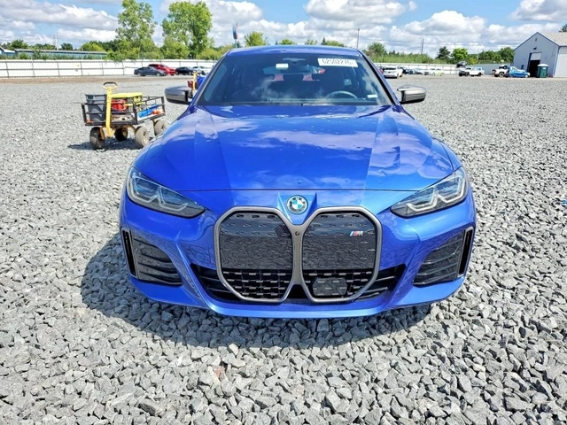 BMW i4 M50 xDrive - автомобили, коли, обяви за нови и употребявани 4