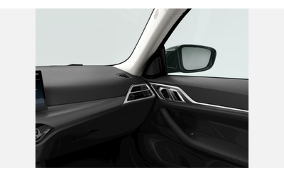 BMW i4 eDrive35 Gran Coupe - автомобили, коли, обяви за нови и употребявани 9