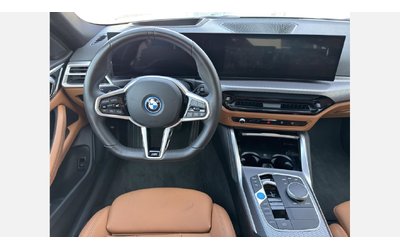 BMW i4 eDrive40 Gran Coupe - автомобили, коли, обяви за нови и употребявани 10