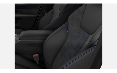 BMW i4 eDrive40 Гран Купе - автомобили, коли, обяви за нови и употребявани 8