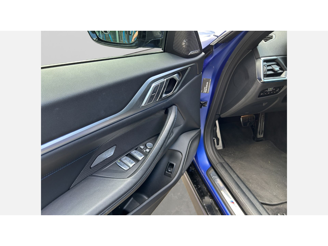 BMW i4 M50 - автомобили, коли, обяви за нови и употребявани 10