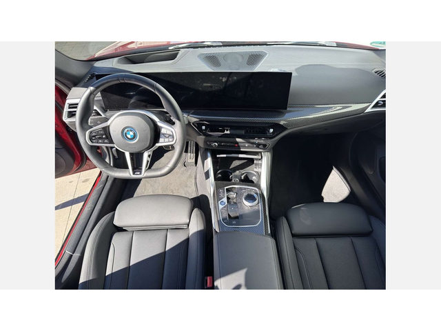 BMW i4 xDrive40 - автомобили, коли, обяви за нови и употребявани 5