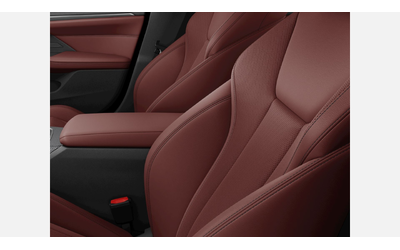 BMW i4 xDrive40 Gran Coupe - автомобили, коли, обяви за нови и употребявани 8