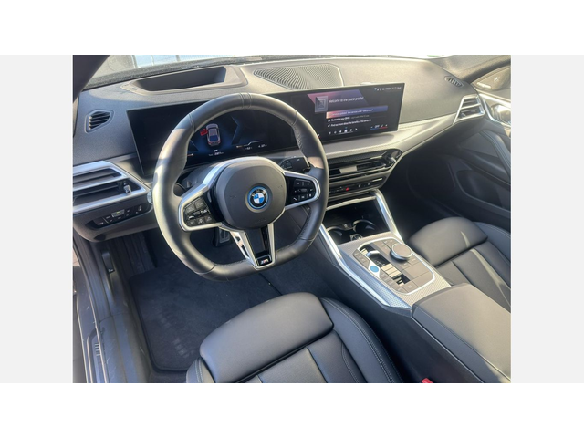BMW i4 xDrive40 Gran Coupe - автомобили, коли, обяви за нови и употребявани 5