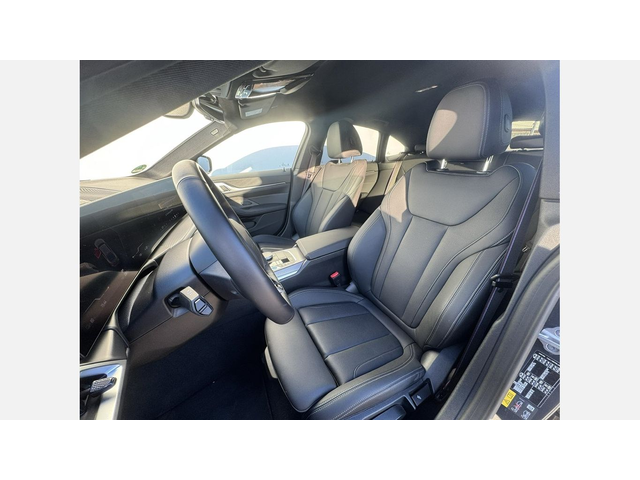 BMW i4 xDrive40 Gran Coupe - автомобили, коли, обяви за нови и употребявани 8