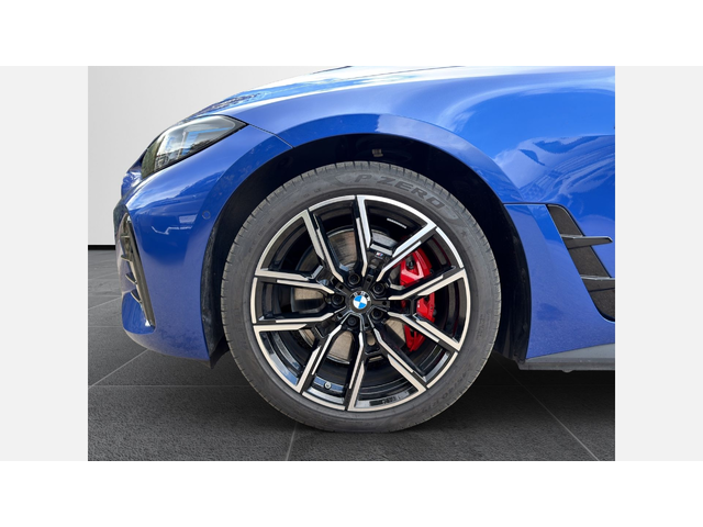 BMW i4 xDrive40 Gran Coupe - автомобили, коли, обяви за нови и употребявани 4