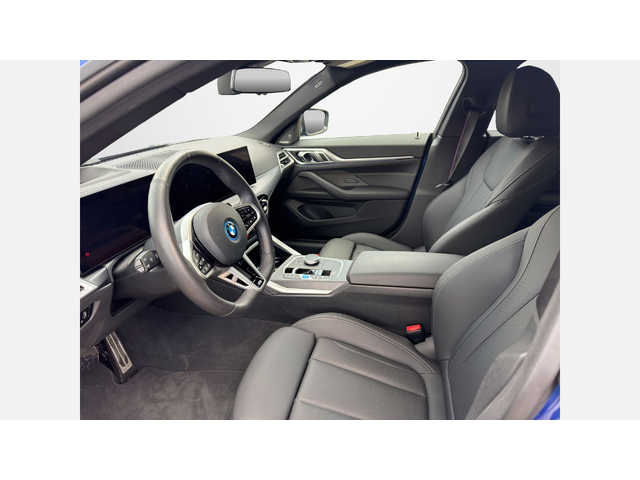 BMW i4 xDrive40 Gran Coupe - автомобили, коли, обяви за нови и употребявани 5