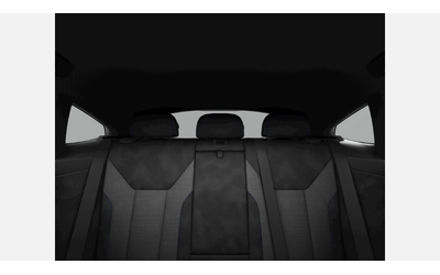 BMW i4 xDrive40 Gran Coupe - автомобили, коли, обяви за нови и употребявани 11