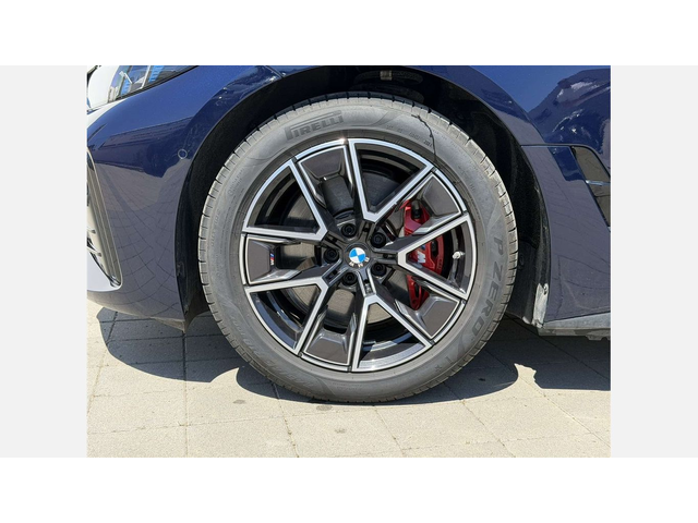 BMW i4 xDrive40 Gran Coupe - автомобили, коли, обяви за нови и употребявани 3