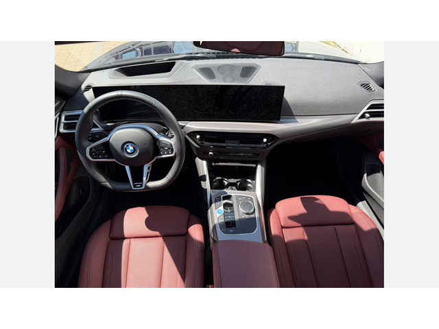 BMW i4 xDrive40 Gran Coupe - автомобили, коли, обяви за нови и употребявани 5