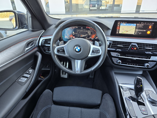 BMW i5 2.0XDrive* 190HP* 8ск ZF * M-pack* ТОП* - автомобили, коли, обяви за нови и употребявани 12