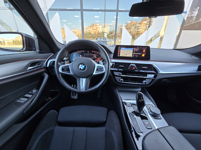 BMW i5 2.0XDrive* 190HP* 8ск ZF * M-pack* ТОП* - автомобили, коли, обяви за нови и употребявани 5