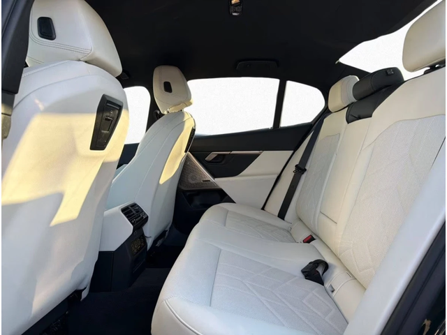 BMW i5 xDrive40* Bowers* M Sport - автомобили, коли, обяви за нови и употребявани 6