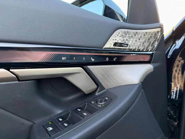 BMW i5 xDrive40* Bowers* M Sport - автомобили, коли, обяви за нови и употребявани 7