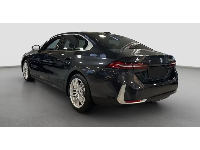 BMW i5 eDrive40* Carbon* Pano* H/K* Memory* HuD - автомобили, коли, обяви за нови и употребявани 1