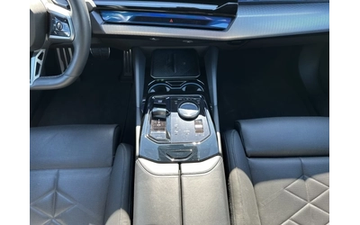 BMW i5 M60 xDrive Prem Selection AIR DApro 360 Ad.LED HUD - автомобили, коли, обяви за нови и употребявани 10