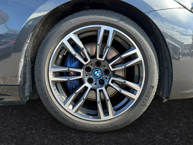 BMW i5 M60 xDrive Prem Selection AIR DApro 360 Ad.LED HUD - автомобили, коли, обяви за нови и употребявани 6