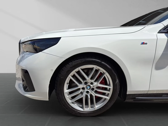 BMW i5 M60 xDrive M sport Pro 360 DA Pro Hud B/U Pano - автомобили, коли, обяви за нови и употребявани 6
