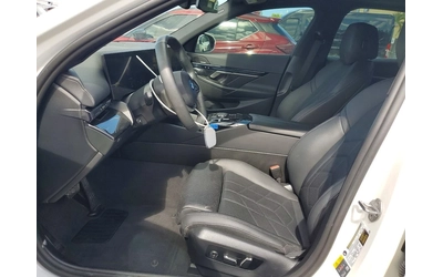 BMW i5 EDRIVE 40 - автомобили, коли, обяви за нови и употребявани 6