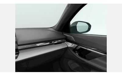 BMW i5 eDrive40 Sedan - автомобили, коли, обяви за нови и употребявани 9