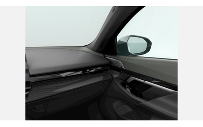 BMW i5 eDrive40 Touring - автомобили, коли, обяви за нови и употребявани 9