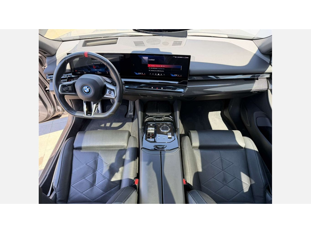 BMW i5 M60 xDrive - автомобили, коли, обяви за нови и употребявани 6