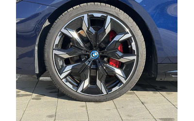 bmw-i5-m60-xdrive - 4