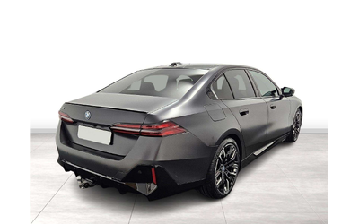 bmw-i5-m60-xdrive-m-sport-774ps-frozendeepgrey-individual-pano-h-k-hud-icar-icarbg-my24-g6e - 5