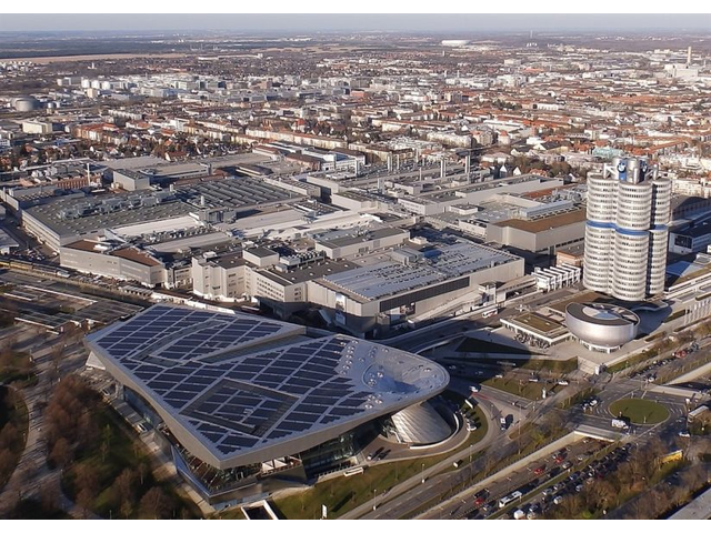 BMW i5 M60 xDrive Sedan - автомобили, коли, обяви за нови и употребявани 12