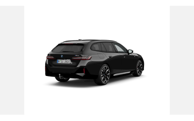 bmw-i5-m60-xdrive-touring - 1