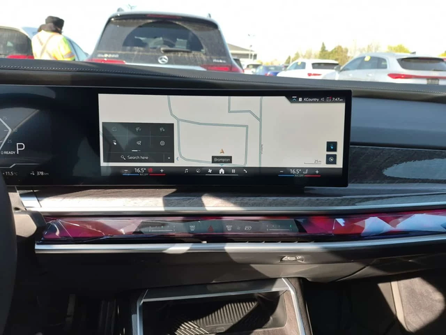 BMW i7 XDRIVE60| B&W| SWAROWSKI| HUD| МАСАЖИ| 2 КЛЮЧА - автомобили, коли, обяви за нови и употребявани 9