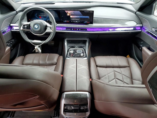 BMW i7 ПОДГРЕВ* ОБДУХВАНЕ* Bowers&Wilkins* HEADUP* 360* - автомобили, коли, обяви за нови и употребявани 6