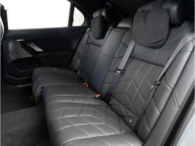 BMW i7 i7 M70 xDrive  - автомобили, коли, обяви за нови и употребявани 11