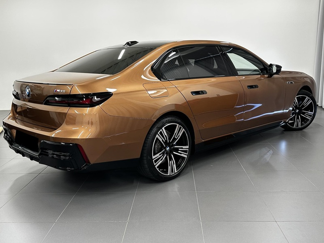 BMW i7 i7 M70 xDrive - автомобили, коли, обяви за нови и употребявани 1