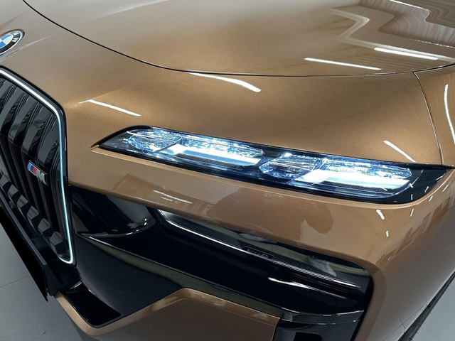 BMW i7 i7 M70 xDrive - автомобили, коли, обяви за нови и употребявани 3